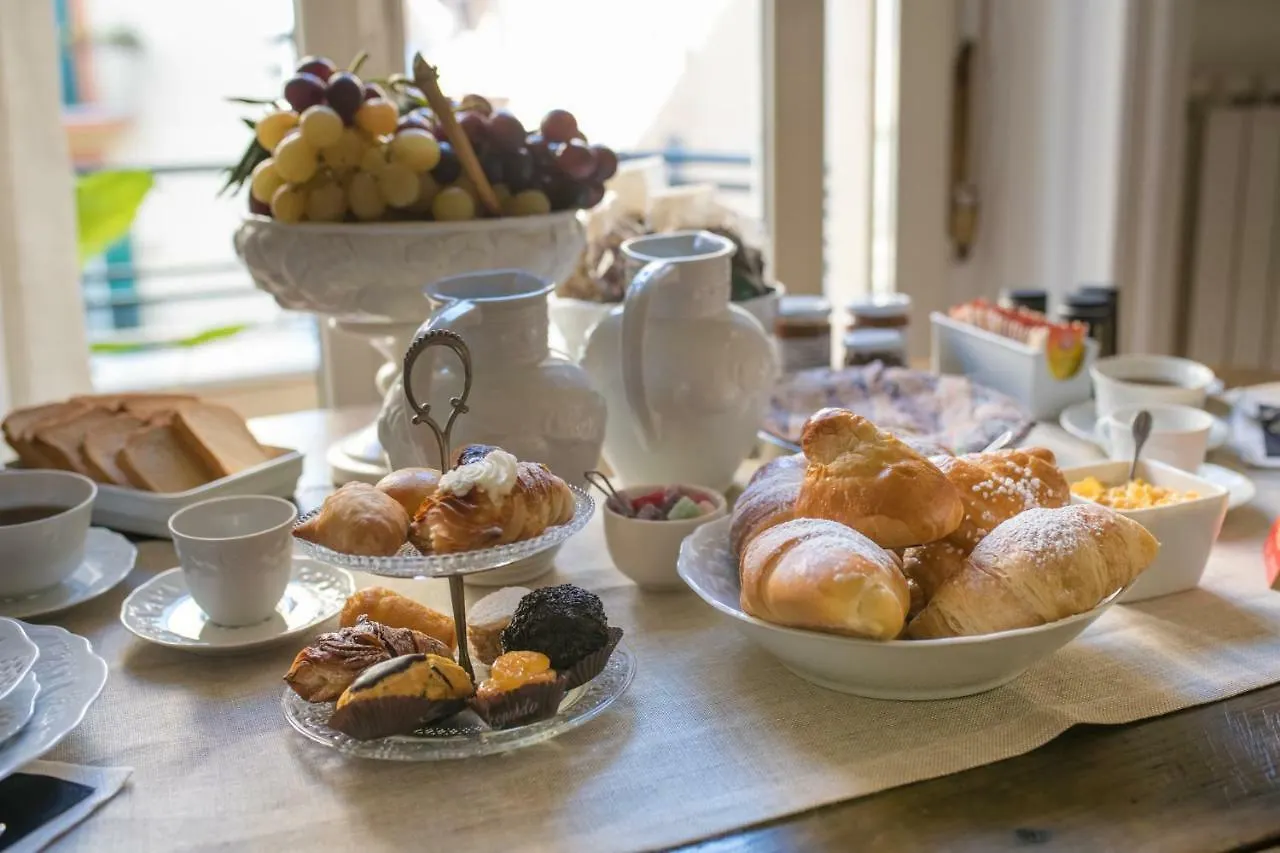 ナポリ Casa Valeria Bed & Breakfast イタリア